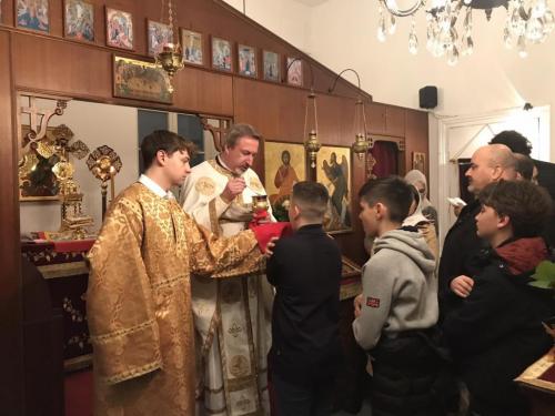 поноћна Литургија-Причешће