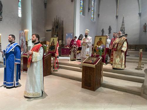 Бенелукс-н-4