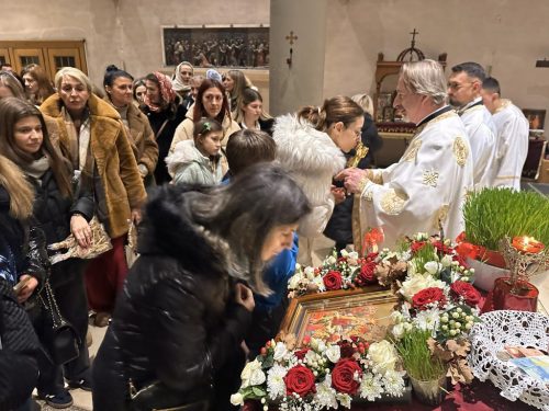 mini sv-liturgija-nafora-1